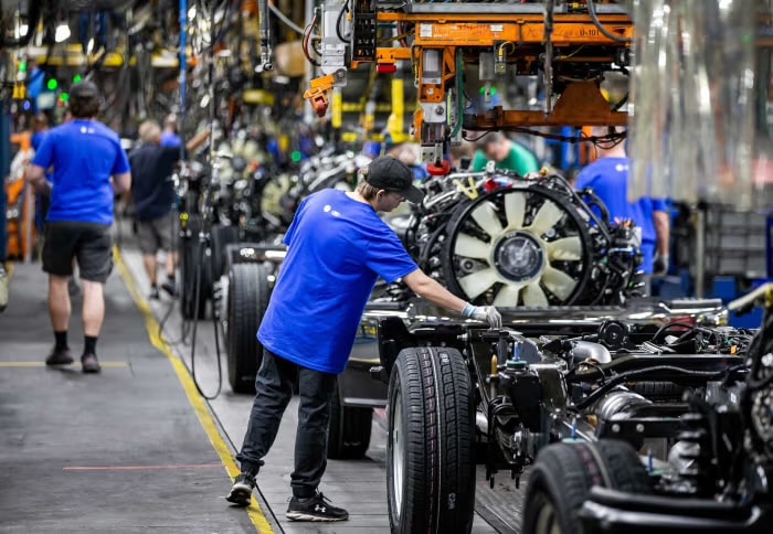 The New Wave of American Manufacturing